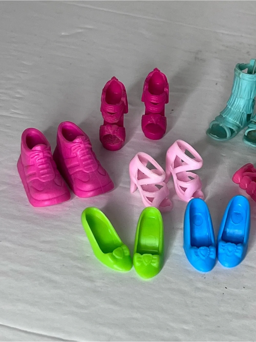 Barbie Fashion Doll Shoes High Heels Sneakers lot of 10 pairs Lot F